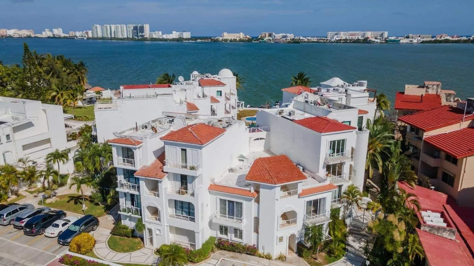 Apartment Hotel Zone Oceanside 2 Bedroom 2 Bath Condo Cancun