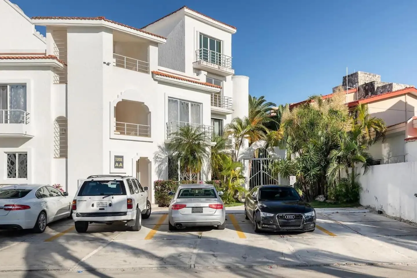 Apartment Hotel Zone Oceanside 2 Bedroom 2 Bath Condo Cancun